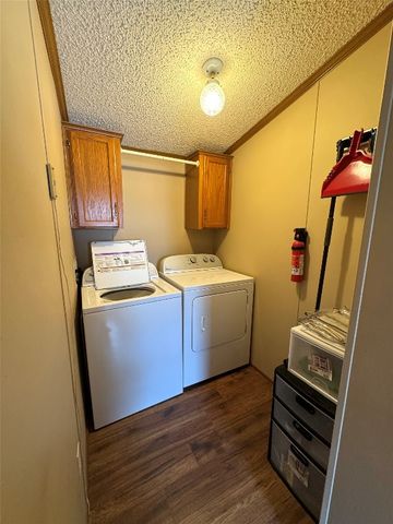 300 HOLLY PARK Drive, Erie, PA 16509