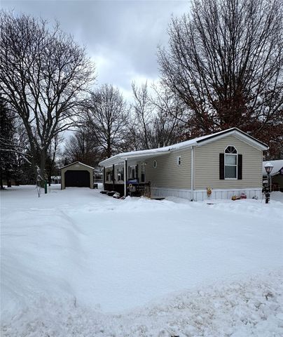 300 HOLLY PARK Drive, Erie, PA 16509