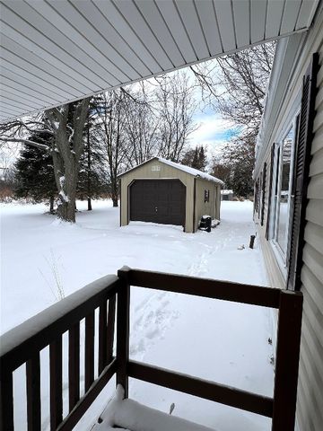 300 HOLLY PARK Drive, Erie, PA 16509