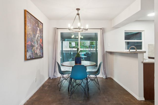 1501 Rockdale CIR A, Austin, TX 78704