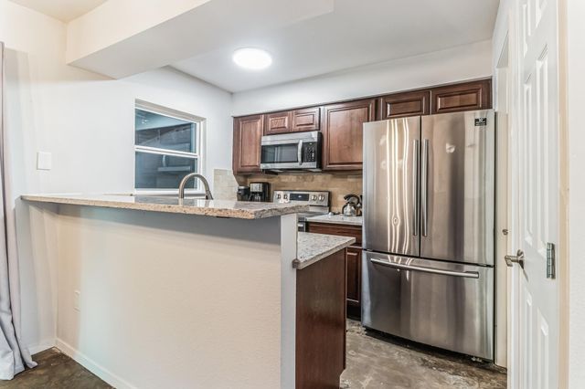 1501 Rockdale CIR A, Austin, TX 78704