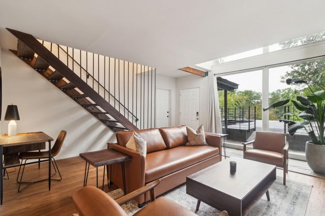 1501 Rockdale CIR A, Austin, TX 78704