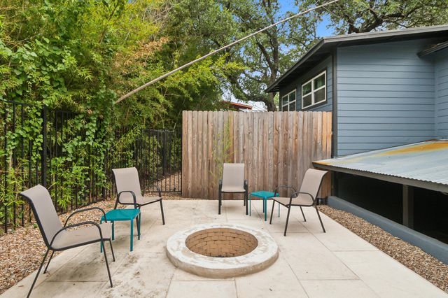 1501 Rockdale CIR A, Austin, TX 78704