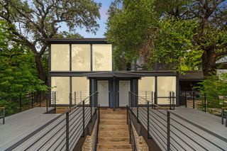 1501 Rockdale CIR A, Austin, TX 78704