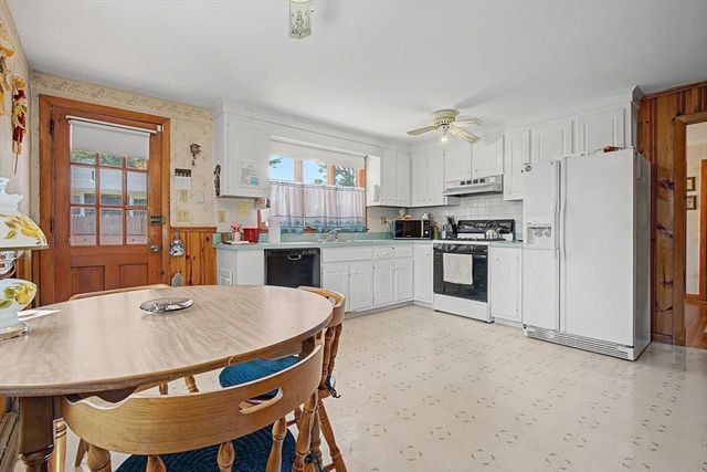 43 Dartmouth Road, Dennis, MA 02670