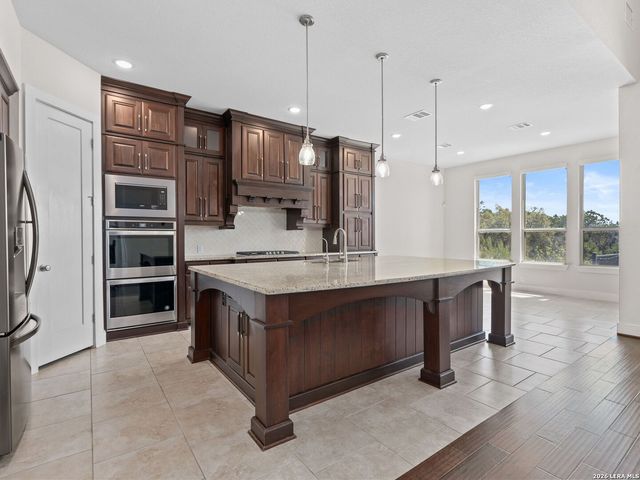 4008 Canaleta, San Antonio, TX 78261