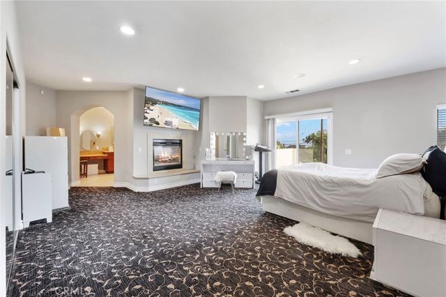 322 E 19th, Upland, CA 91784