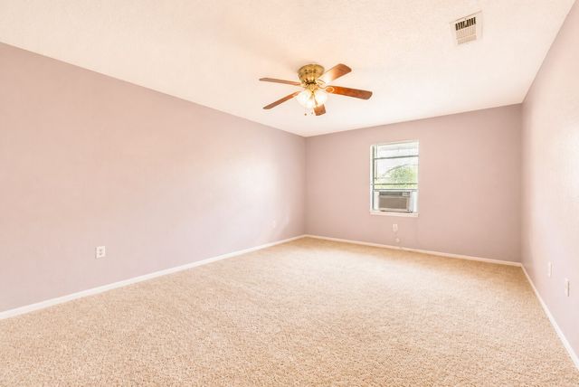 7425 US 287 Highway, Arlington, TX 76001