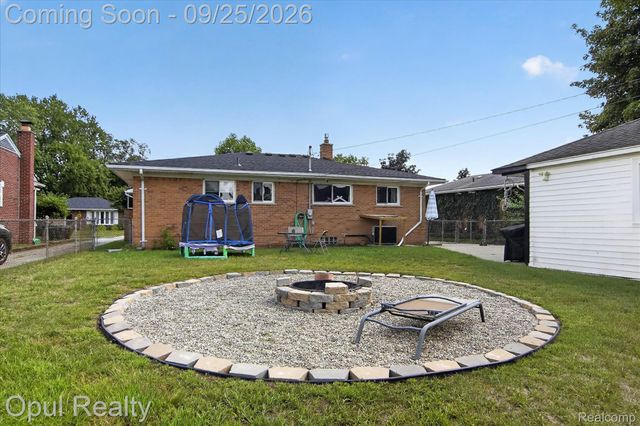 9031 Laurel Street, Livonia, MI 48150