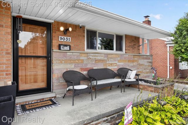 9031 Laurel Street, Livonia, MI 48150