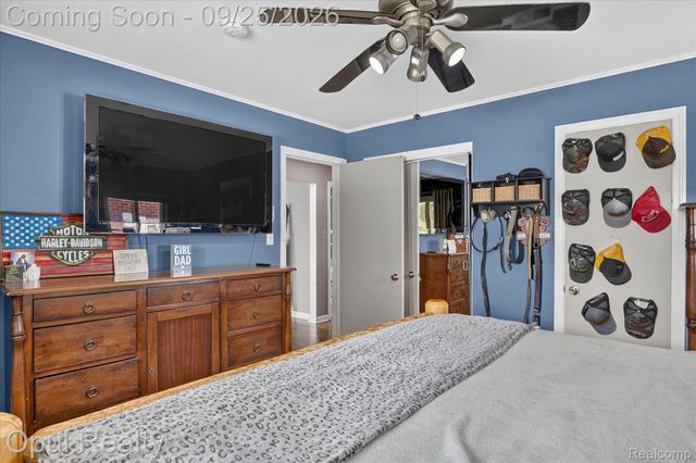 9031 Laurel Street, Livonia, MI 48150