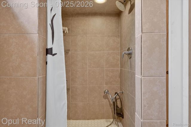 9031 Laurel Street, Livonia, MI 48150
