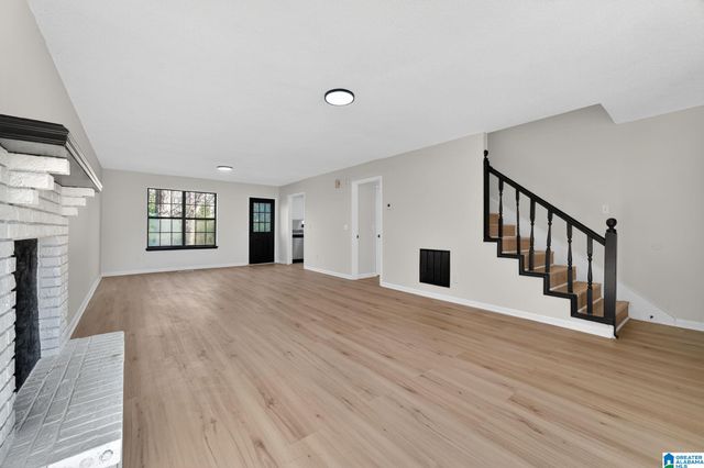 319 7TH STREET NW, Alabaster, AL 35007