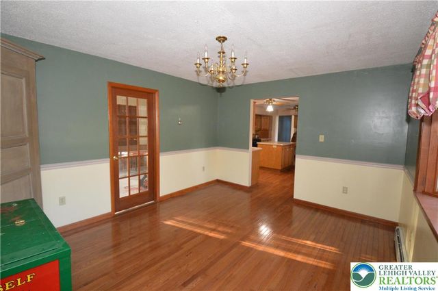 145 Hawk Road, Franklin Twp, PA 18235