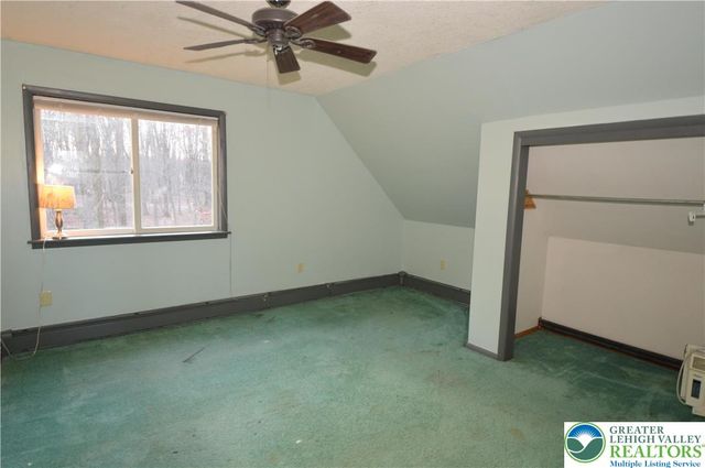 145 Hawk Road, Franklin Twp, PA 18235