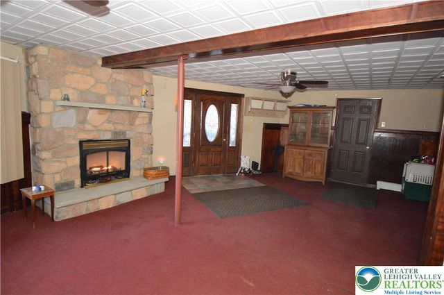 145 Hawk Road, Franklin Twp, PA 18235