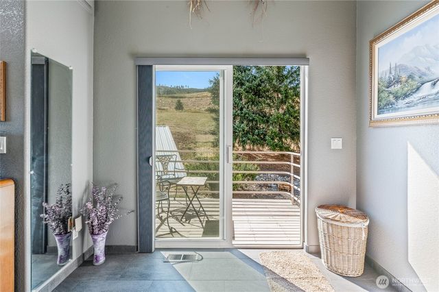 8770 Nahahum Canyon Road, Cashmere, WA 98815