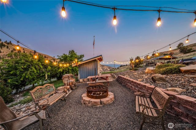 8770 Nahahum Canyon Road, Cashmere, WA 98815