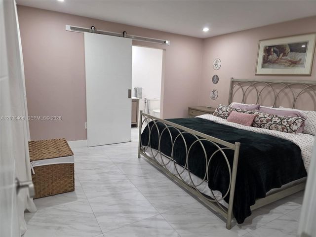 14141 Langley Pl, Davie, FL 33325