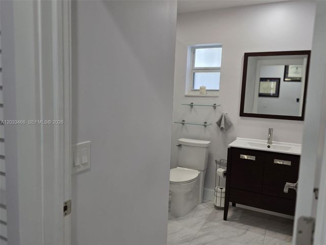 14141 Langley Pl, Davie, FL 33325