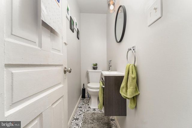 215 MUENCH ST, Harrisburg, PA 17102