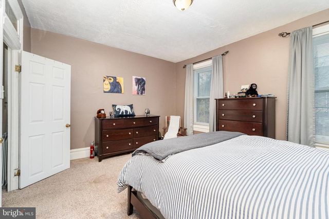 215 MUENCH ST, Harrisburg, PA 17102