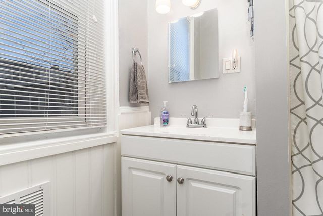 215 MUENCH ST, Harrisburg, PA 17102