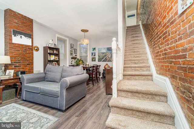 215 MUENCH ST, Harrisburg, PA 17102