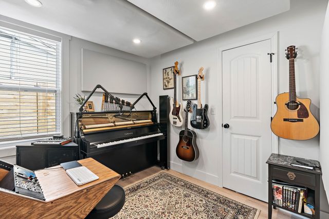 1056 Cheyenne Blvd, Madison, TN 37115
