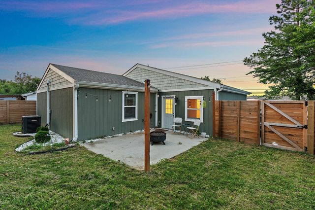 1056 Cheyenne Blvd, Madison, TN 37115