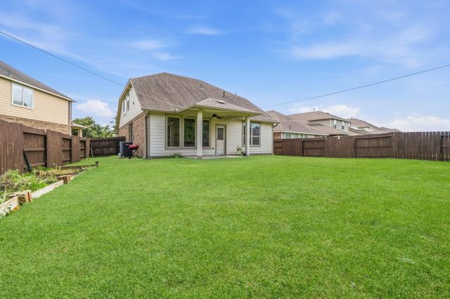 4551 Overlook Bend Drive, Spring, TX 77386