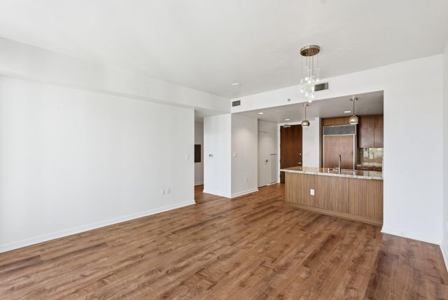 38 N Almaden Boulevard 1906, San Jose, CA 95110