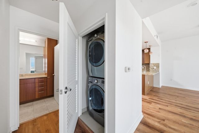 38 N Almaden Boulevard 1906, San Jose, CA 95110