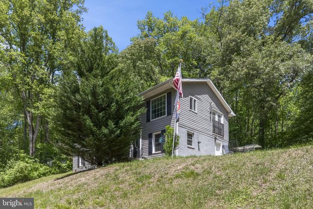 8505 WARREN DR, Pomfret, MD 20675