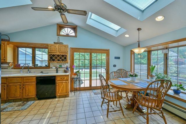 246 Manning St, Needham, MA 02492