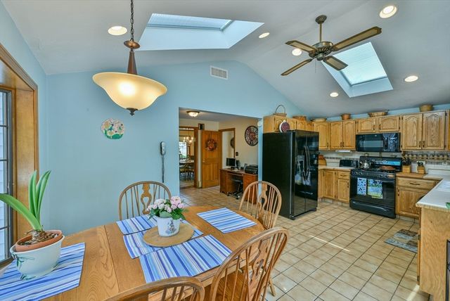 246 Manning St, Needham, MA 02492