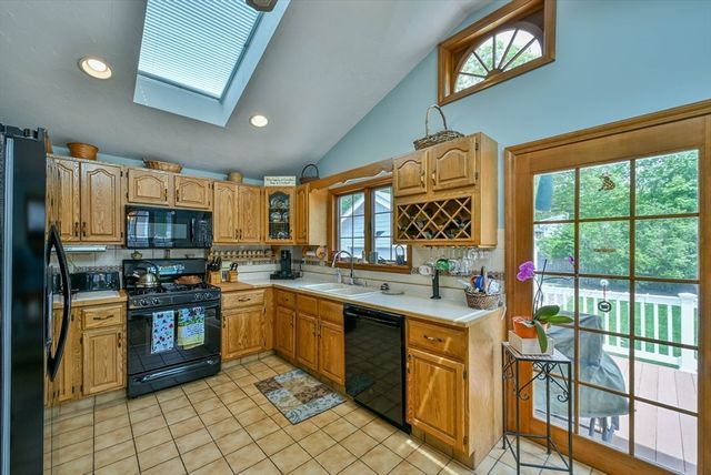 246 Manning St, Needham, MA 02492