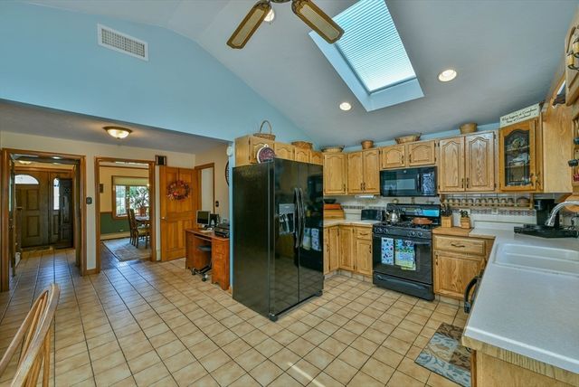246 Manning St, Needham, MA 02492