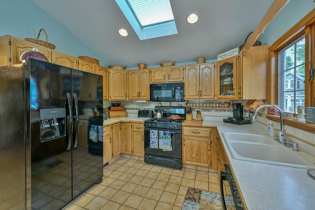 246 Manning St, Needham, MA 02492