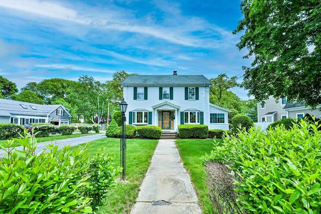 246 Manning St, Needham, MA 02492