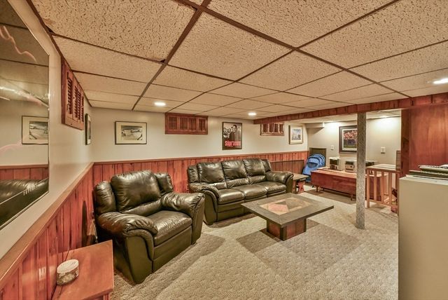 246 Manning St, Needham, MA 02492