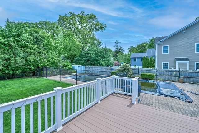246 Manning St, Needham, MA 02492