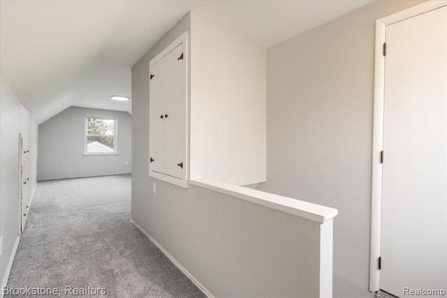 924 E Otis Avenue, Hazel Park, MI 48030