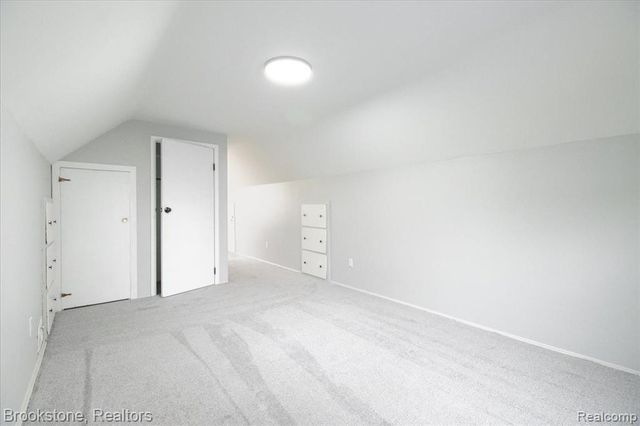 924 E Otis Avenue, Hazel Park, MI 48030