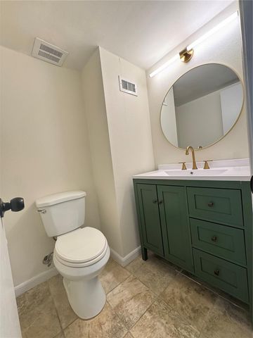 4201 LA DEGA COURT, Tampa, FL 33611