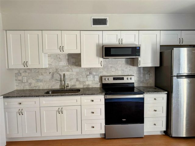 4201 LA DEGA COURT, Tampa, FL 33611