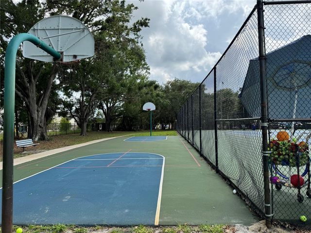 4201 LA DEGA COURT, Tampa, FL 33611