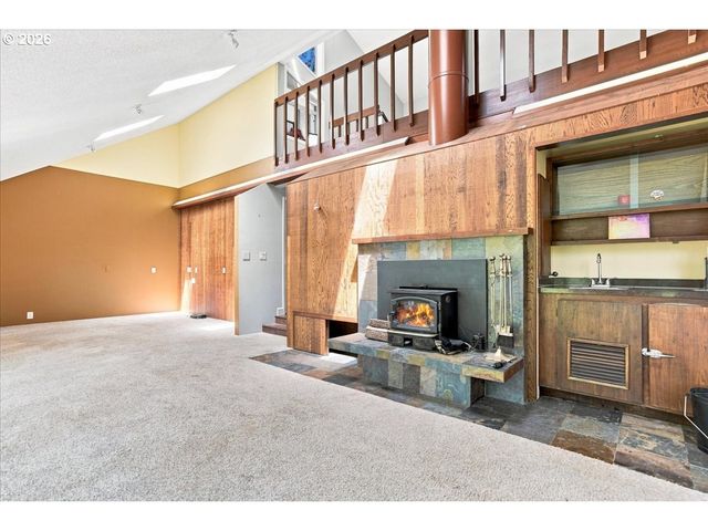 2425 ARCHWOOD Dr, Longview, WA 98632