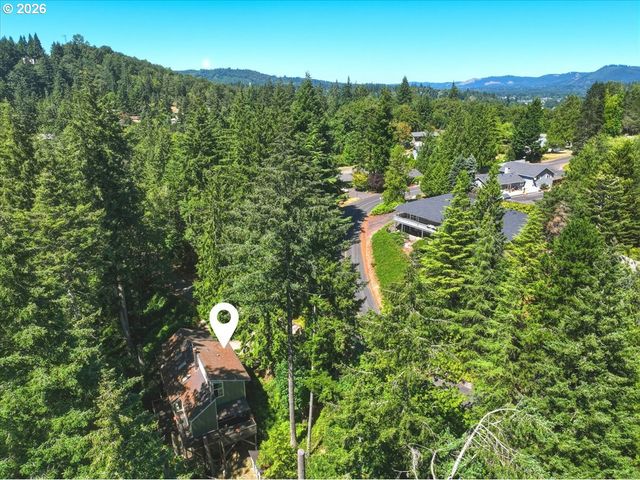 2425 ARCHWOOD Dr, Longview, WA 98632