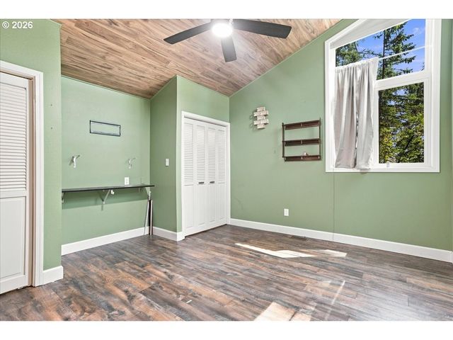 2425 ARCHWOOD Dr, Longview, WA 98632